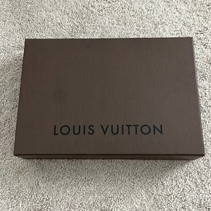 🌺 Original Louis Vuitton's Brown Box Gift Packaging